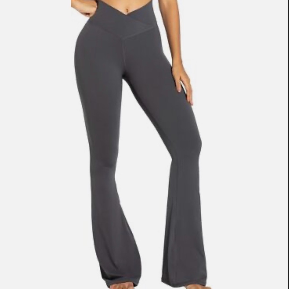 Sunzel gray crossover flare leggings